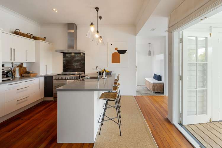 1242 Kaipaki Road Cambridge_22