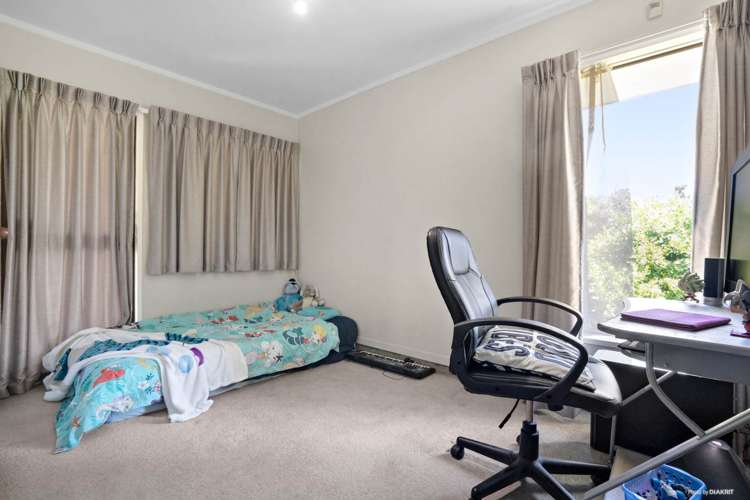 31 Derrimore Heights Clover Park_7