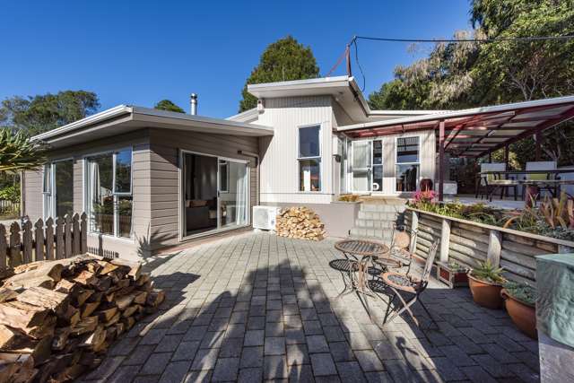 70 Wyndham Road Pinehaven_2