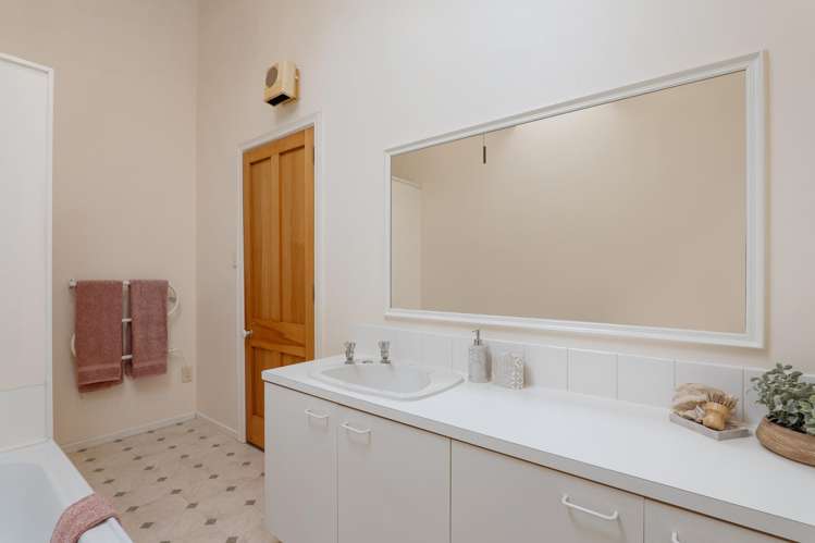 2/56 Kotare Street Fendalton_21