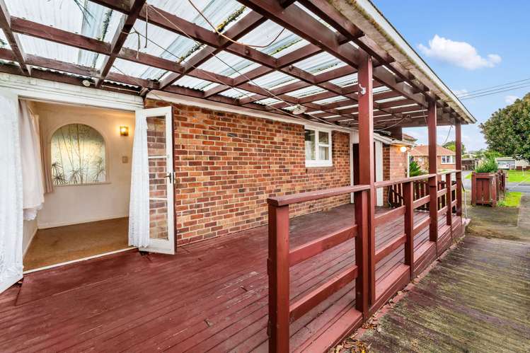 17 Ngarimu Road Panmure_12