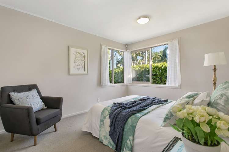 216a Riverside Avenue Point England_8