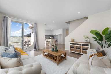 2A & 2B Crystal Avenue_3
