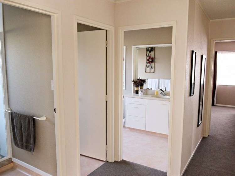 8 Deanna Avenue Morrinsville_12