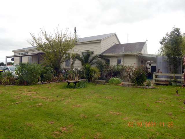 6 Front Miranda Road Waitakaruru_2