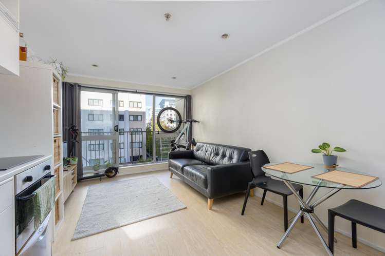 615/53 Cook Street_4
