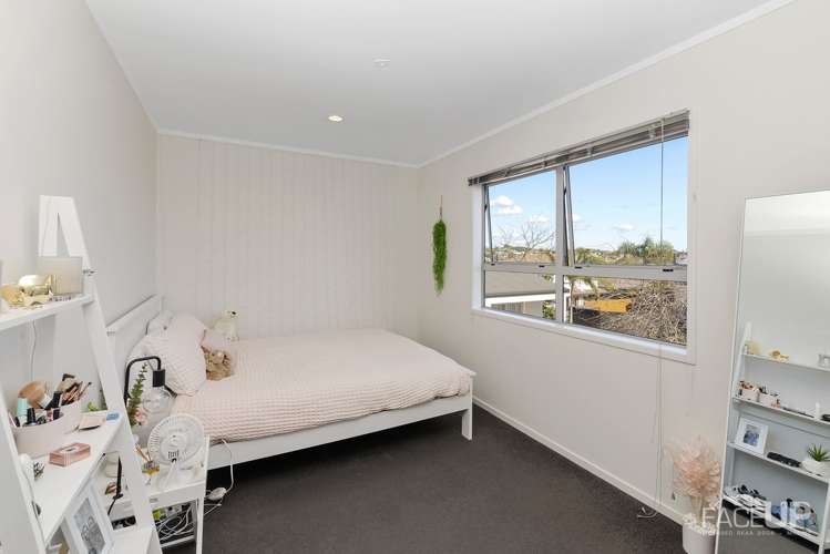 2/143a Wiseley Road West Harbour_15