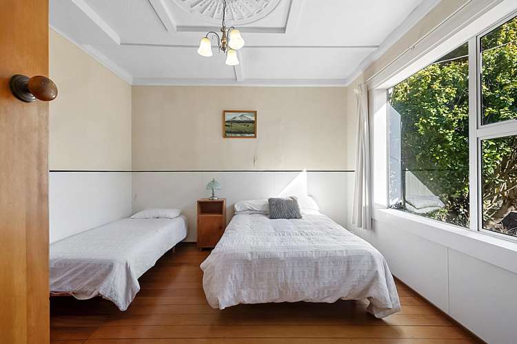 1 Queens Road Glen Avon_10