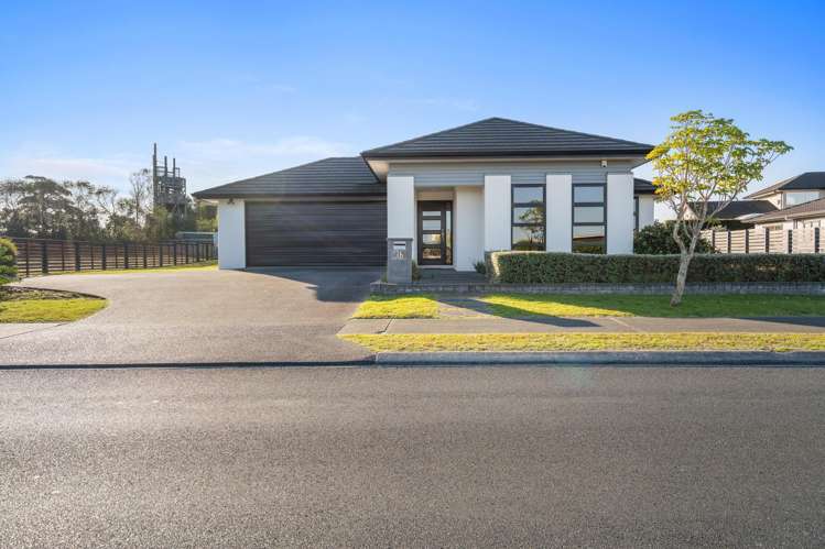 16 Stace Hopper Drive One Tree Point_32