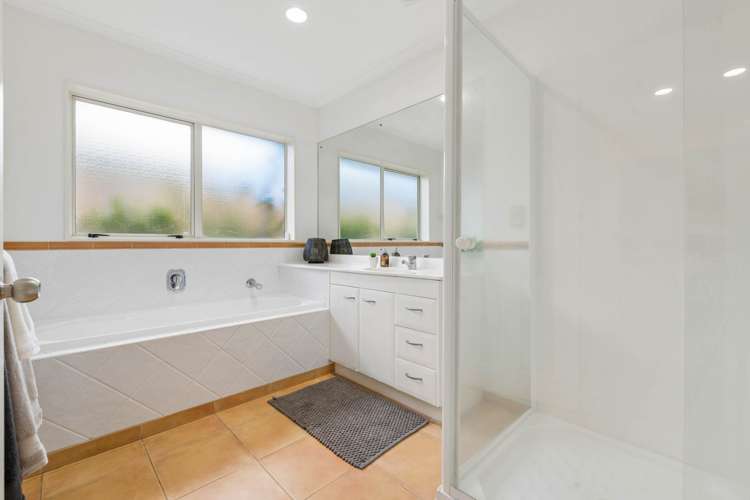 14 Heyington Way East Tamaki Heights_24