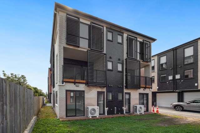 Nearly New Duplex