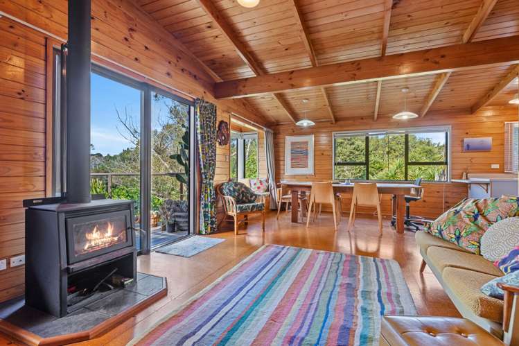 9 Ferndale Avenue Leigh_9