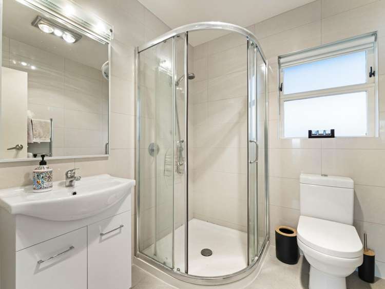 11 Gills Road Bucklands Beach_12