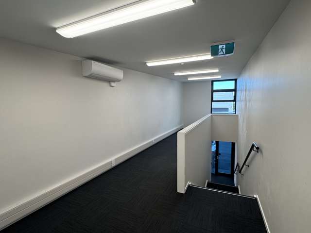 15/3 Oracle Drive Albany_3