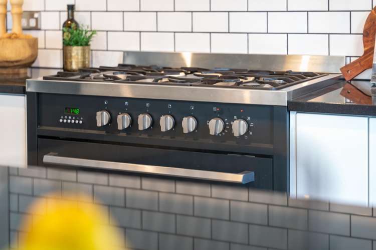 49 Bassett Road Johnsonville_14