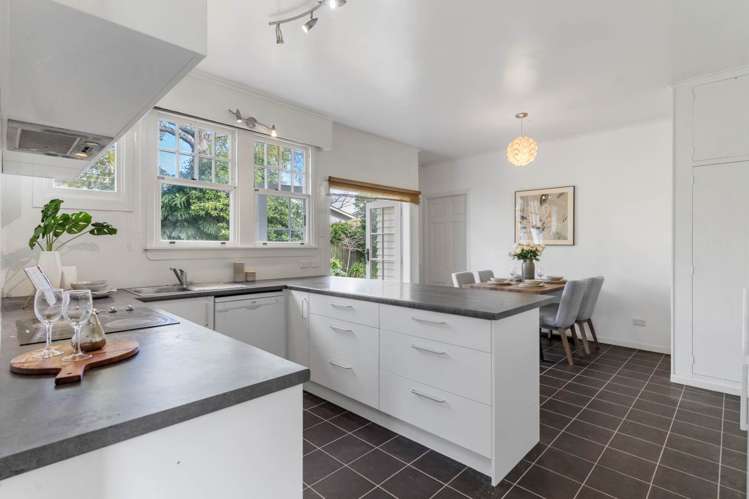 35 Waiatarua Road Remuera_9