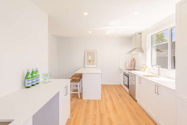 15 Koromiko Street Saint Martins_7