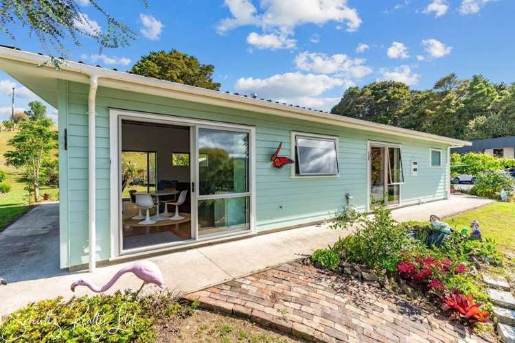 37 Willow Lane Maungaturoto_29