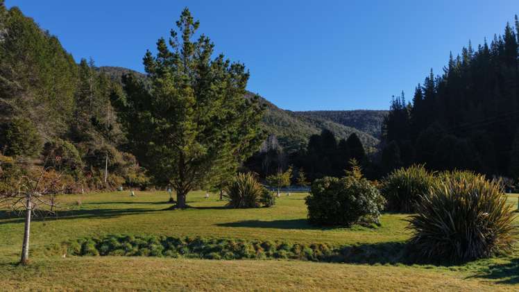 111 Bates Road Takaka Hill_33