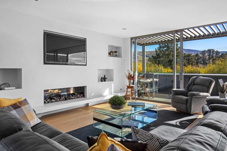8 Silverstone Drive_0