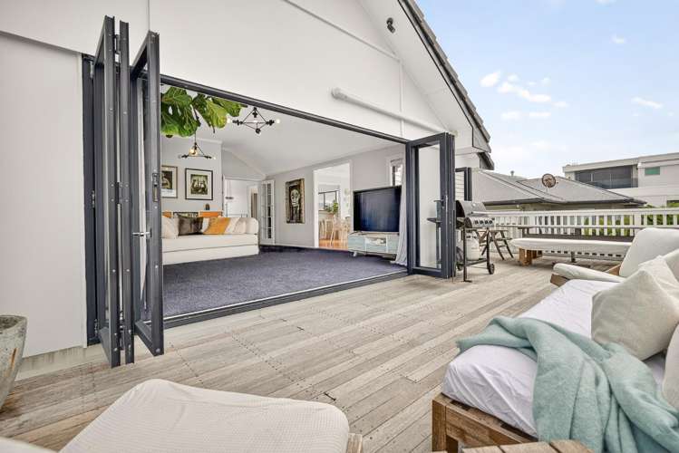 4 Oceanbeach Road Mt Maunganui_19