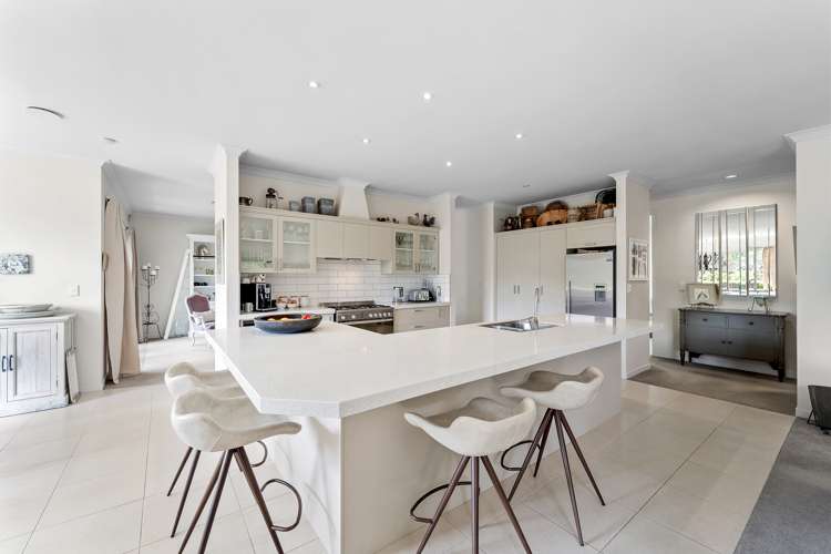 35 Hobbs Road Matakatia_17