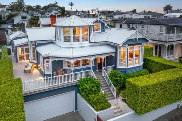 Renovated Villa with a 4 Car Garage