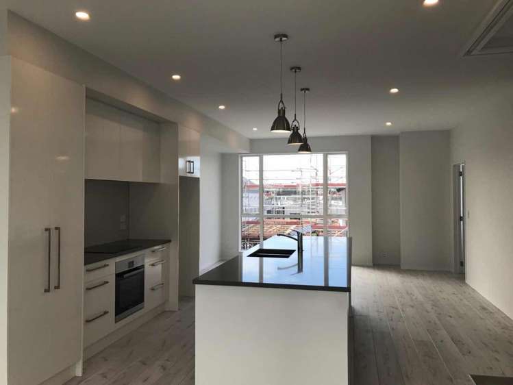 7 Watermill Lane Silverdale_0