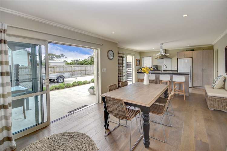 1247 Coast Road Karitane_6