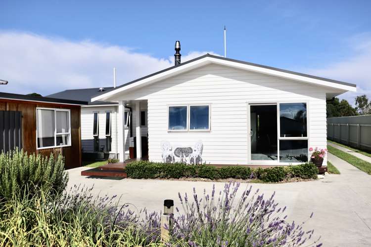 12 Hunter Street Karamea_11