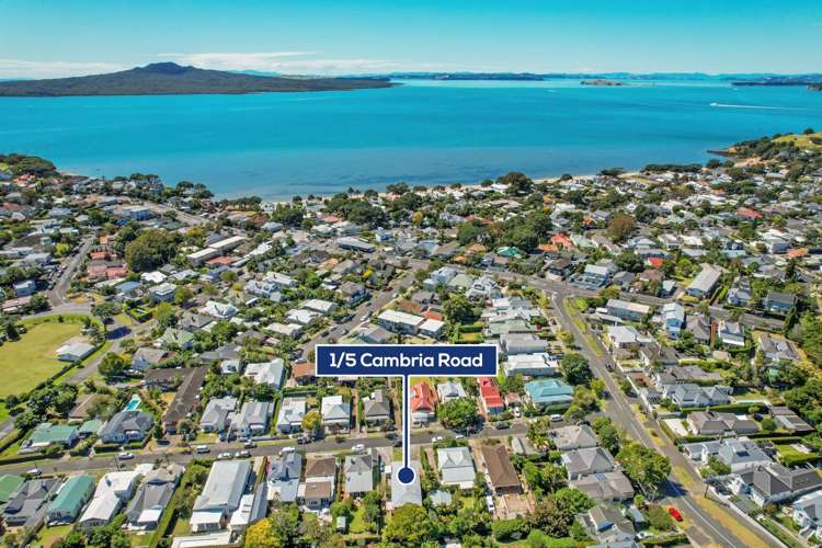 1/5 Cambria Road Devonport_11