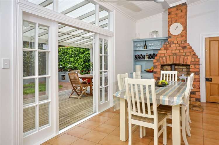 84 Victoria Road Devonport_5