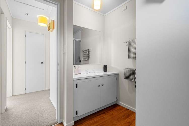 2 Brydon Way The Wood_19