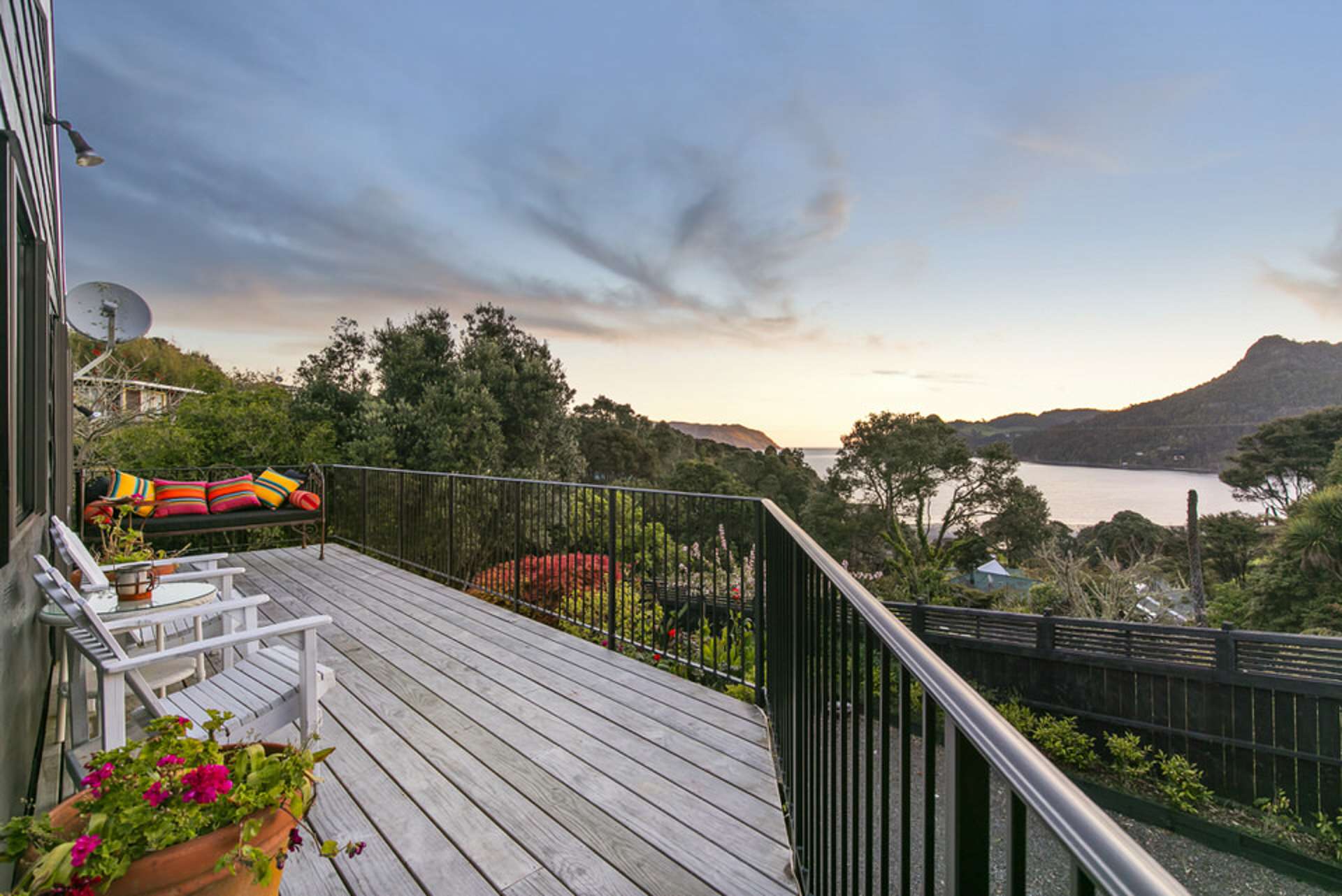 1133 Huia Road Huia_0