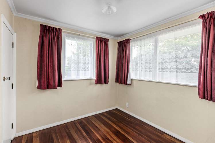 1099 Cunningham Crescent Mayfair_8