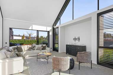 5 Hull Crescent_3