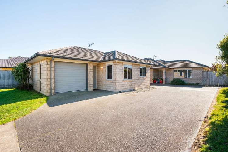 9A + 9B Foxbury Court Rototuna North_14