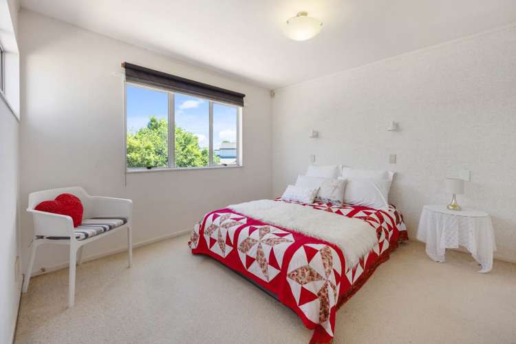 3A Central Park Drive Te Atatu South_11