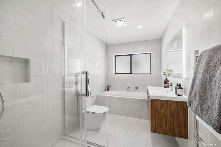 21 Pacific Heights Road Orewa_18