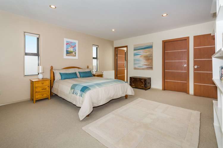 13 Fernbank Lane Greenhithe_12