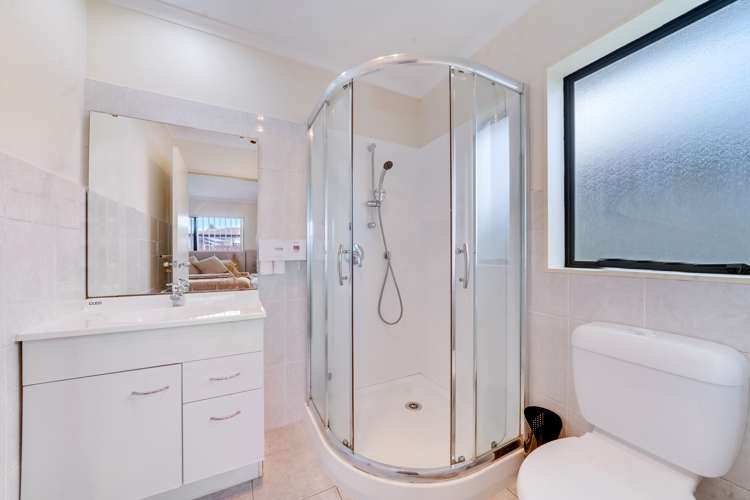 16 Maadi Place Papakura_10