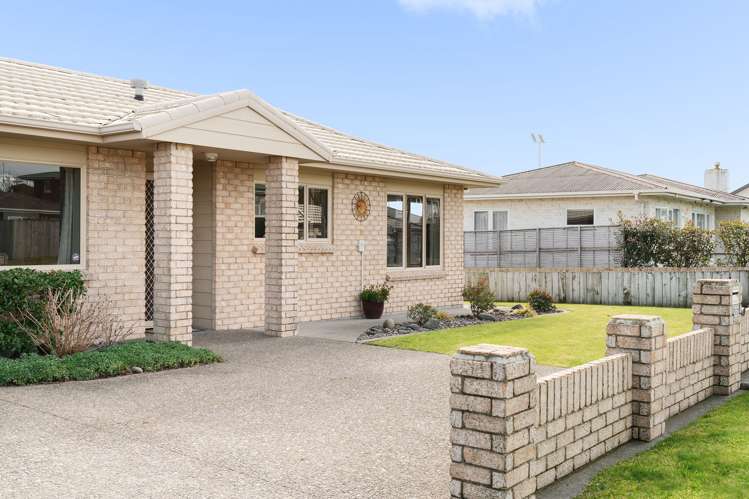 557 Fraser Street Greerton_13