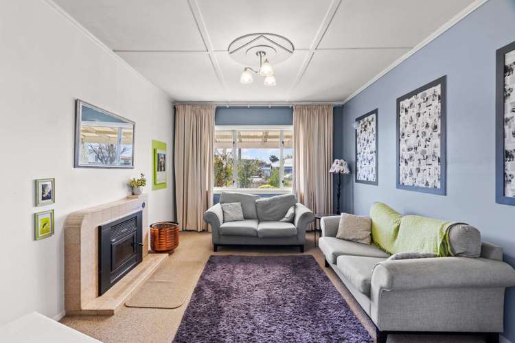 1013 Willowpark Road North Mayfair_5