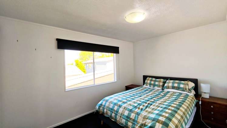 5 Sispara Place Beach Haven_13