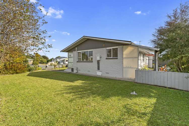 1b Odette Street Bader_12