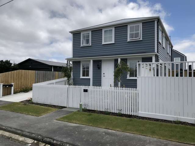 Fully Furnished Brooksfield Townhouse