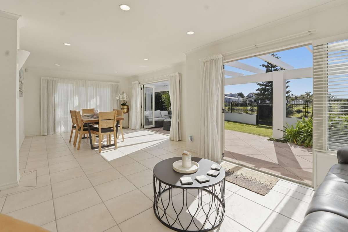 58 Santa Barbara Drive_2