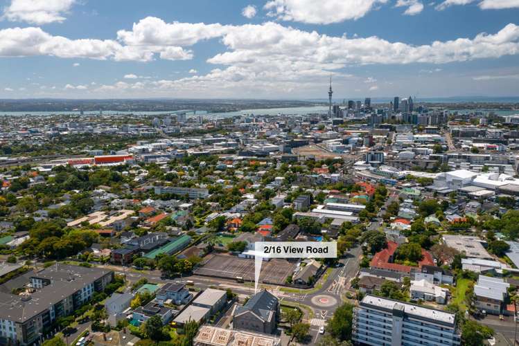 2/16 View Road Mt Eden_32