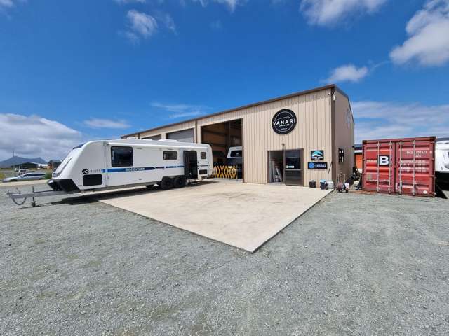 Perfect Size Workshop and Yard