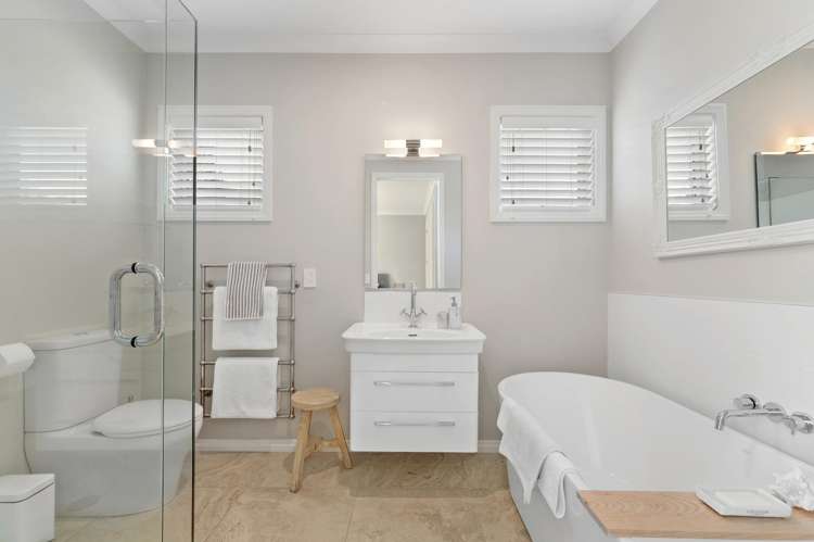 2 Glen Bridge Lane Harewood_18